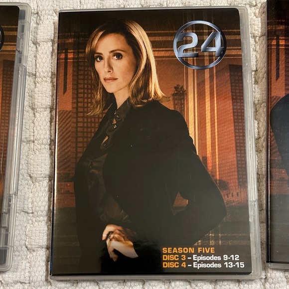 24 Season 5: 7 DVD Collector’s Edition Box Set + Sealed Bonus Disc - Picture 5 of 14